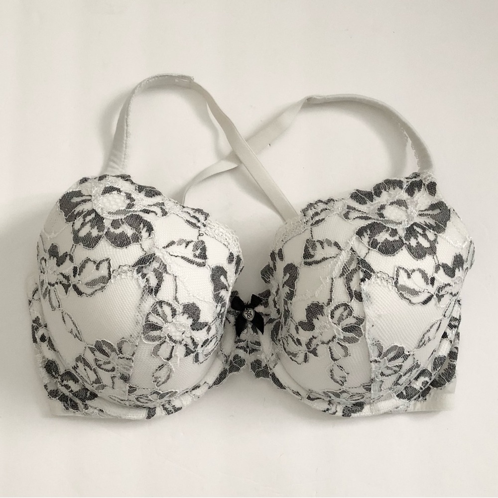 Victoria's Secret Lined Perfect Coverage Bra White Floral Lace 32DDD